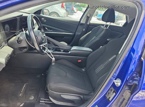 KMHLS4AG6PU484099 2023 HYUNDAI ELANTRA Blue წინა სალონის ხედი