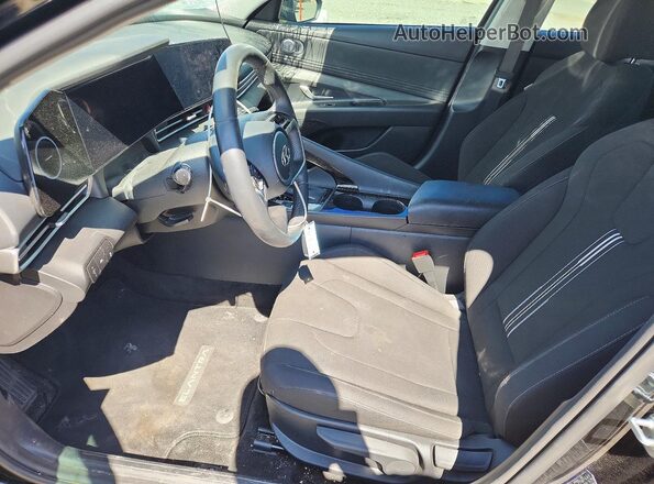 KMHLS4AG6PU568004 2023 HYUNDAI ELANTRA Black Вид салону спереду
