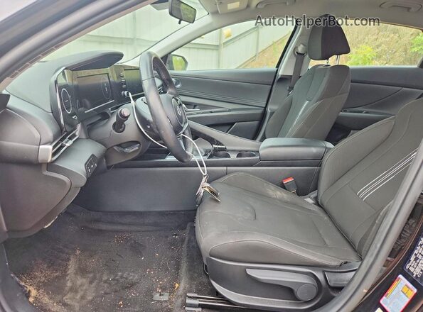 KMHLS4AG7NU233122 2022 HYUNDAI ELANTRA Черный Вид салона спереди