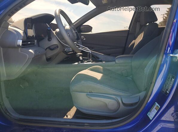 KMHLS4AG7PU410450 2023 HYUNDAI ELANTRA Blue Front interior view