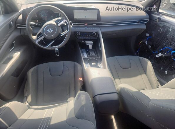 KMHLS4AG7PU596653 2023 HYUNDAI ELANTRA Silver Առջևի վահանակի տեսք
