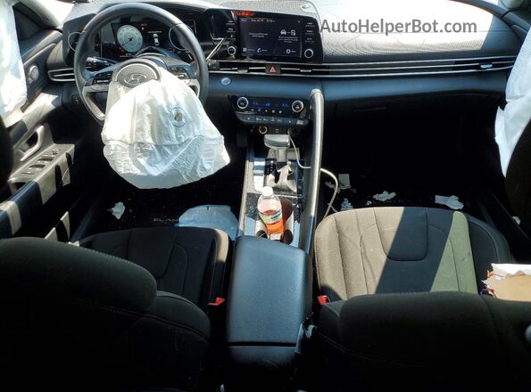 KMHLS4AG8MU194023 2021 HYUNDAI ELANTRA Silver Vista del salpicadero