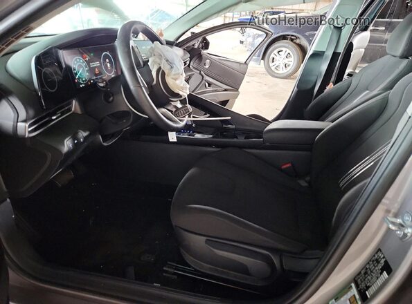 KMHLS4AG8PU601343 2023 HYUNDAI ELANTRA Gray Front interior view