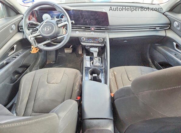 KMHLS4AGXPU617365 2023 HYUNDAI ELANTRA Red წინა პანელის ხედი
