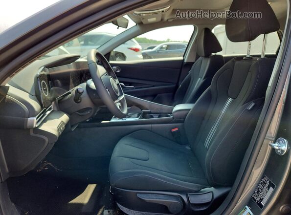 KMHLS4DG0SU909840 2025 HYUNDAI ELANTRA Gray Widok wnętrza z przodu