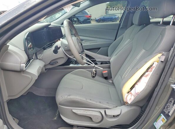 KMHLS4DG0SU937413 2025 HYUNDAI ELANTRA Gray Front interior view