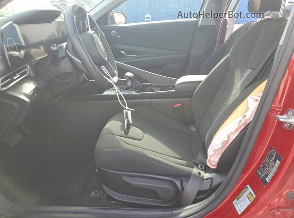 KMHLS4DG1RU763569 2024 HYUNDAI ELANTRA Red Widok wnętrza z przodu