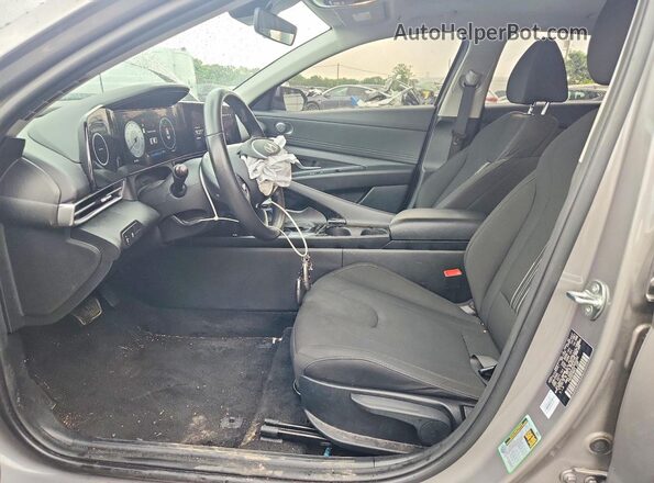 KMHLS4DG1RU830283 2024 HYUNDAI ELANTRA Silver Widok wnętrza z przodu