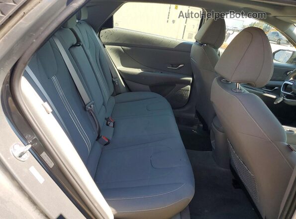 KMHLS4DG1SU007181 2025 HYUNDAI ELANTRA Gray Vista de los asientos traseros