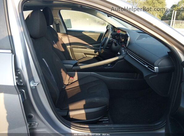 KMHLS4DG1SU039550 2025 HYUNDAI ELANTRA Silver Սալոնի դիմացի տեսք