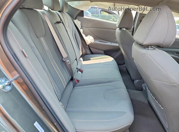KMHLS4DG1TU108660 2026 HYUNDAI ELANTRA Gray Вид задніх сидінь