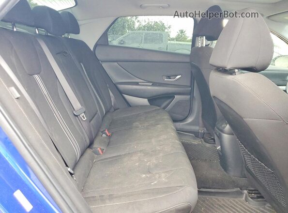 KMHLS4DG2RU668406 2024 HYUNDAI ELANTRA Blue Rear seats view