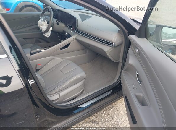 KMHLS4DG2RU784379 2024 HYUNDAI ELANTRA Black Widok wnętrza z przodu