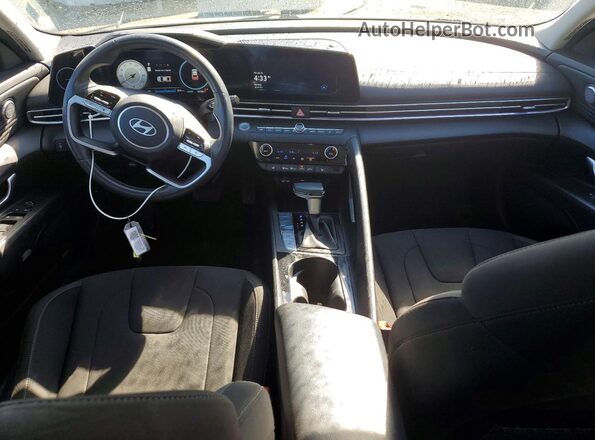 KMHLS4DG2SU856297 2025 HYUNDAI ELANTRA White Vista del salpicadero
