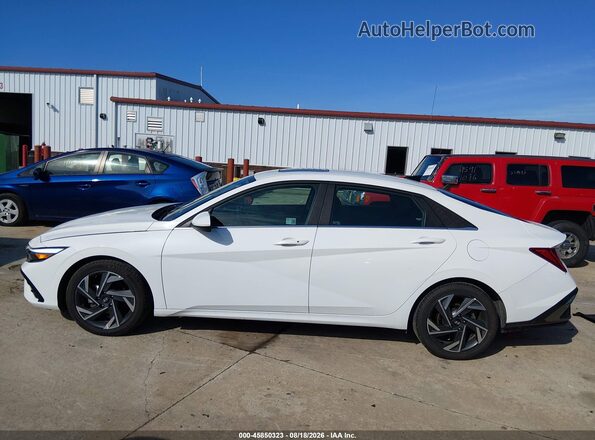 KMHLS4DG2SU878137 2025 HYUNDAI ELANTRA White 360 interior view