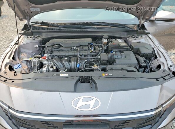 KMHLS4DG3RU667328 2024 HYUNDAI ELANTRA Gray Vista interior trasera