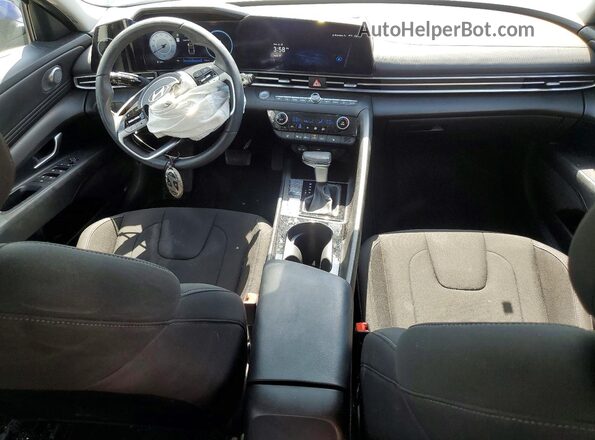 KMHLS4DG3RU781586 2024 HYUNDAI ELANTRA Синий Вид панели приборов