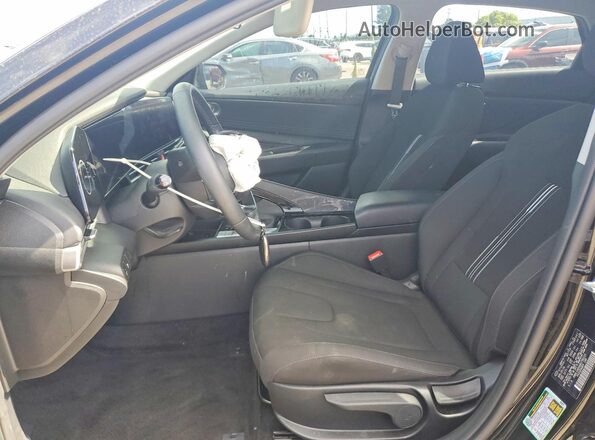 KMHLS4DG4RU796520 2024 HYUNDAI ELANTRA Black Widok wnętrza z przodu