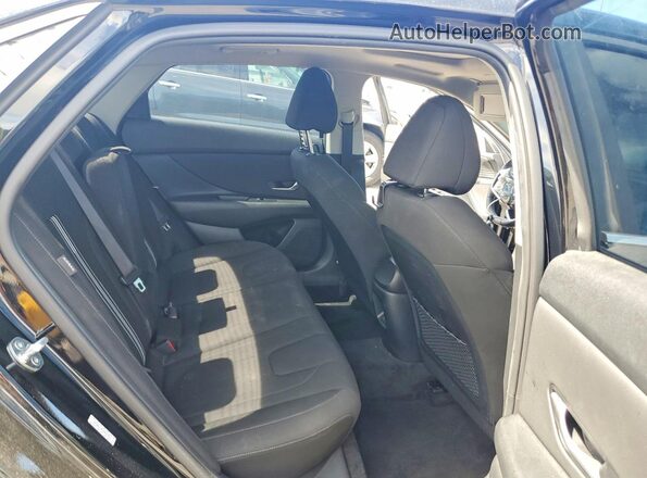 KMHLS4DG4RU796520 2024 HYUNDAI ELANTRA Black Widok tylnych siedzeń