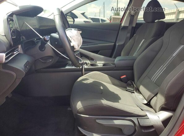 KMHLS4DG4RU807273 2024 HYUNDAI ELANTRA Red წინა სალონის ხედი