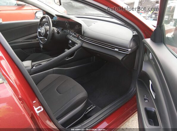 KMHLS4DG4SU873196 2025 HYUNDAI ELANTRA Бордовый Вид салона спереди