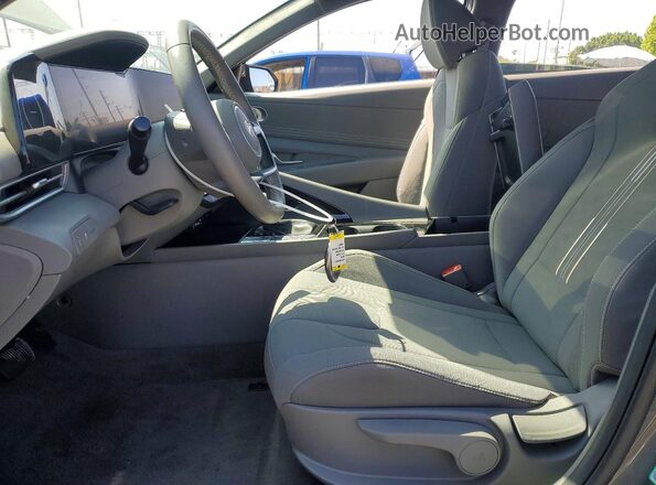 KMHLS4DG4SU981205 2025 HYUNDAI ELANTRA Silver Вид салону спереду