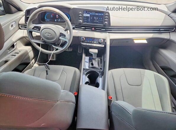 KMHLS4DG4TU137991 2026 HYUNDAI ELANTRA Black Dashboard view
