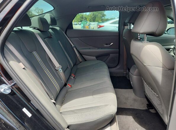 KMHLS4DG4TU137991 2026 HYUNDAI ELANTRA Black Rear seats view