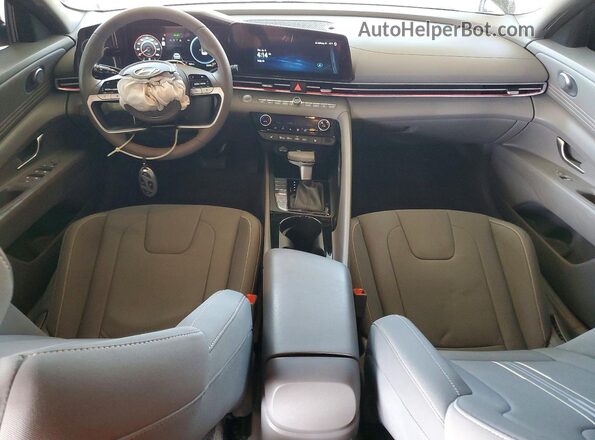 KMHLS4DG5RU650742 2024 HYUNDAI ELANTRA Черный Вид панели приборов