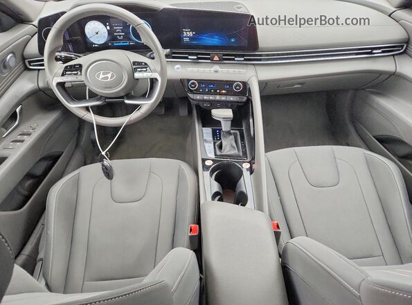 KMHLS4DG5SU034075 2025 HYUNDAI ELANTRA Blue Vista del salpicadero