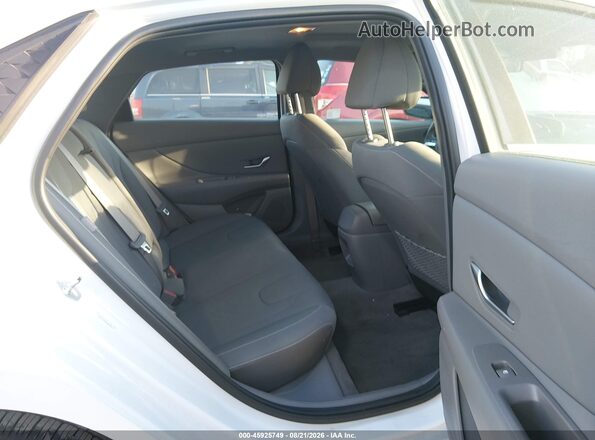 KMHLS4DG5SU898317 2025 HYUNDAI ELANTRA White Widok naklejki z numerem VIN
