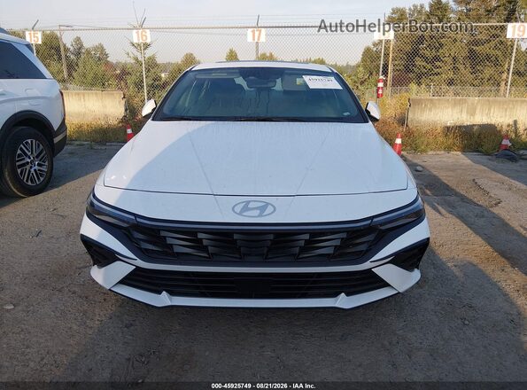 KMHLS4DG5SU898317 2025 HYUNDAI ELANTRA White Widok zestawu wskaźników