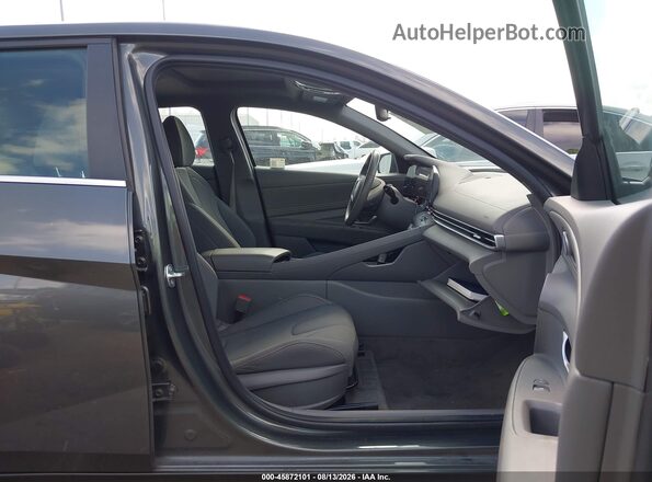 KMHLS4DG5SU933356 2025 HYUNDAI ELANTRA Gray Սալոնի դիմացի տեսք