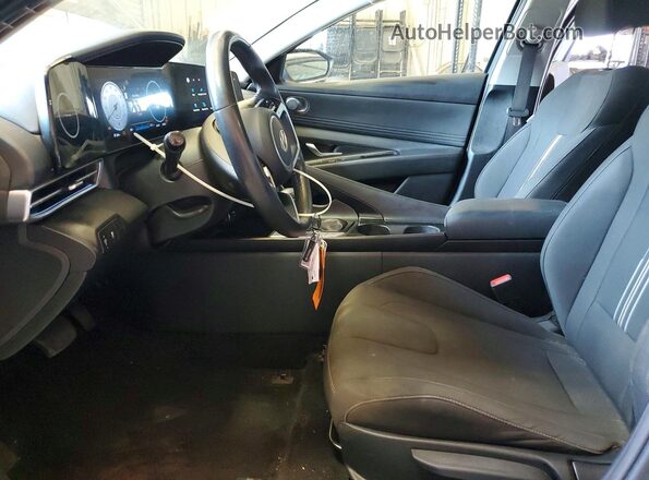KMHLS4DG6SU000193 2025 HYUNDAI ELANTRA Charcoal Вид салону спереду