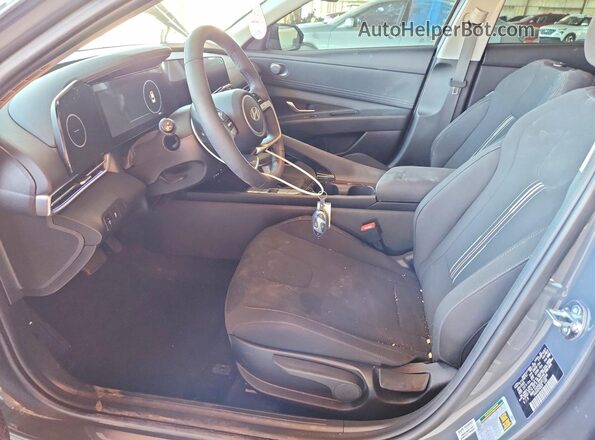 KMHLS4DG6SU013204 2025 HYUNDAI ELANTRA Gray Вид салону спереду