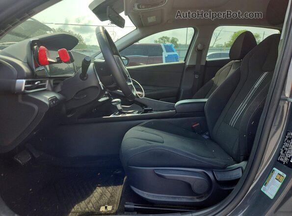 KMHLS4DG7RU687811 2024 HYUNDAI ELANTRA Gray Widok wnętrza z przodu