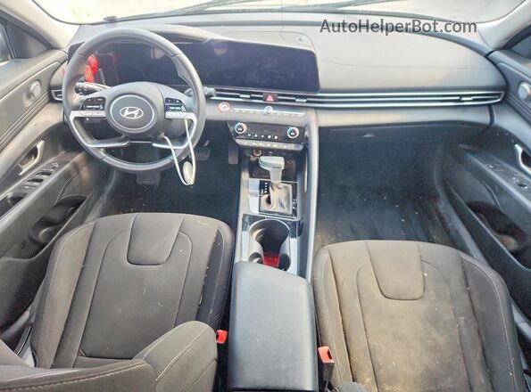 KMHLS4DG7RU687811 2024 HYUNDAI ELANTRA Gray Widok deski rozdzielczej