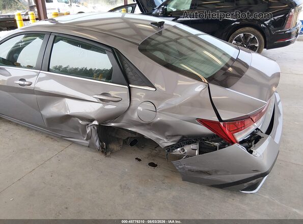 KMHLS4DG8RU752889 2024 HYUNDAI ELANTRA Серебряный Вид спереди