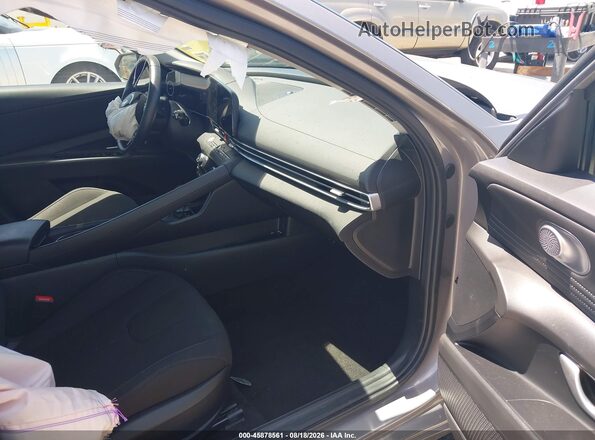 KMHLS4DG8SU001622 2025 HYUNDAI ELANTRA Gray Սալոնի դիմացի տեսք