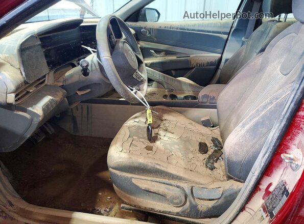 KMHLS4DG8SU033969 2025 HYUNDAI ELANTRA Red Вид салону спереду