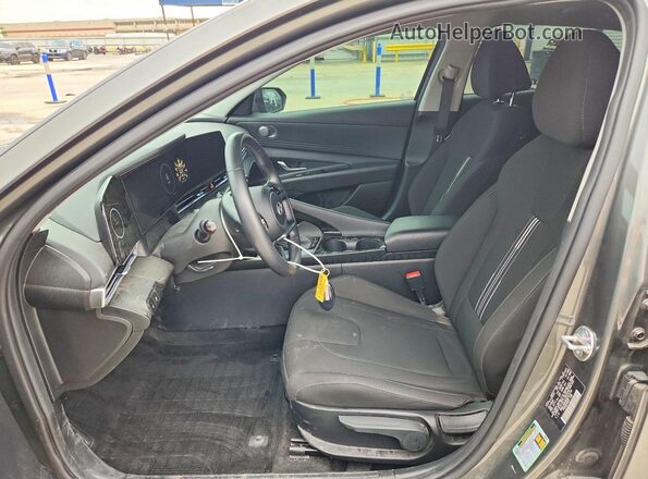 KMHLS4DG8SU913134 2025 HYUNDAI ELANTRA Gray Սալոնի դիմացի տեսք