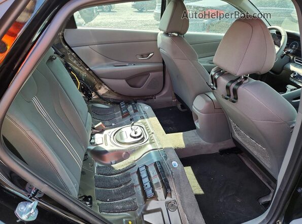 KMHLS4DG9SU020888 2025 HYUNDAI ELANTRA Black Вид задніх сидінь