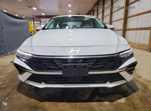 KMHLS4DG9SU022818 2025 HYUNDAI ELANTRA White Vista frontal