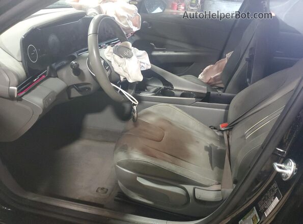 KMHLS4DG9SU909965 2025 HYUNDAI ELANTRA Black 