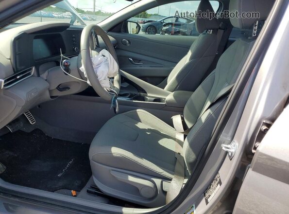 KMHLS4DGXTU115090 2026 HYUNDAI ELANTRA Silver წინა სალონის ხედი