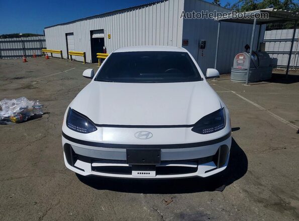 KMHM14AB3SA091537 2025 HYUNDAI IONIQ White Вид спереду