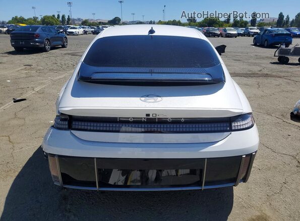 KMHM14AB3SA091537 2025 HYUNDAI IONIQ White Вид ззаду