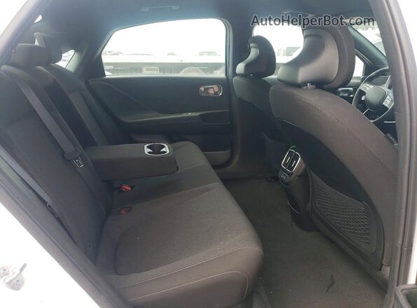 KMHM24AA1SA090293 2025 HYUNDAI IONIQ White Հետևի նստատեղերի տեսք