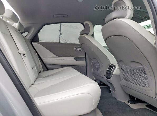 KMHM34AA2SA085942 2025 HYUNDAI IONIQ Silver Rear seats view