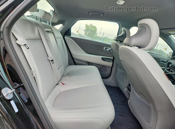 KMHM34AA5SA115015 2025 HYUNDAI IONIQ Black უკანა სავარძლების ხედი